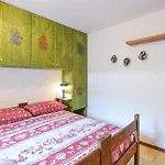 2 Bedroom Lovely In פונטה די לניו