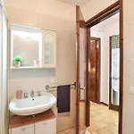 דירה 2 Bedroom Lovely In פונטה די לניו