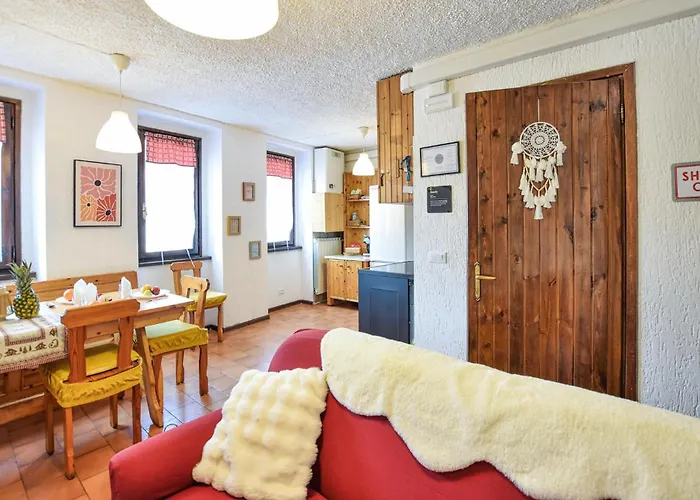 2 Bedroom Lovely In