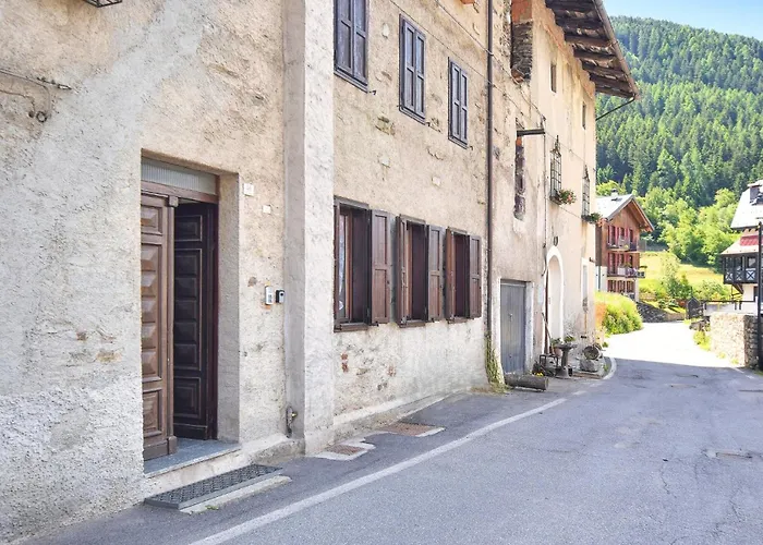 2 Bedroom Lovely In Appartement Ponte Di Legno
