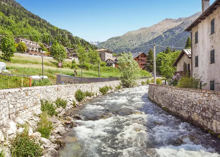 2 Bedroom Lovely In Appartement *